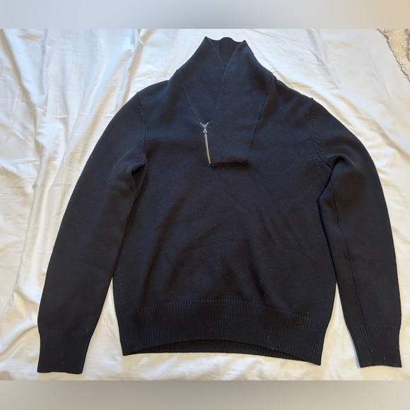 Banana Republic 100% Merino Wool Sweater - Picture 2 of 5